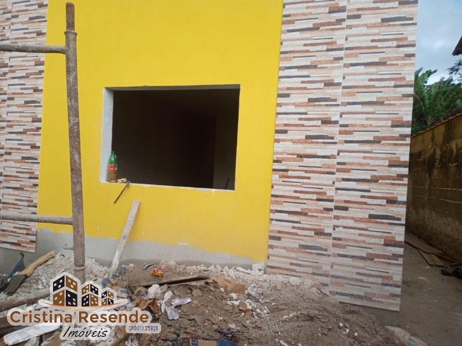 Casa à venda com 2 quartos, 180m² - Foto 1