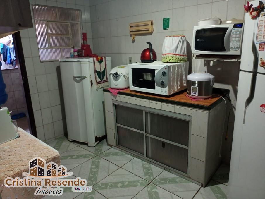Casa à venda com 3 quartos, 125m² - Foto 11