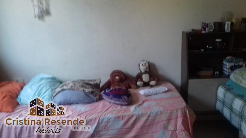 Casa à venda com 3 quartos, 250m² - Foto 9