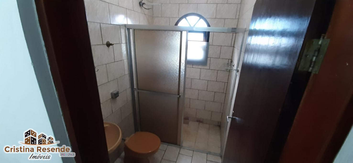 Casa à venda com 2 quartos, 250m² - Foto 11