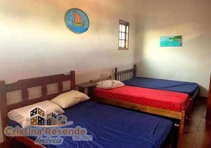Casa à venda com 3 quartos, 240m² - Foto 3