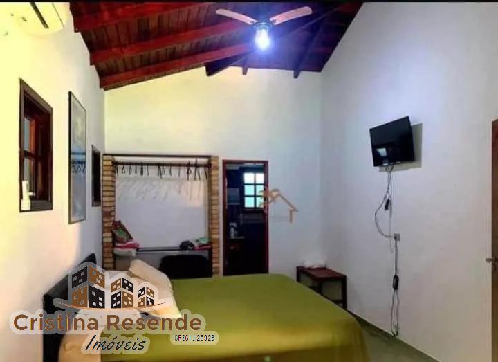 Casa à venda com 3 quartos, 240m² - Foto 9