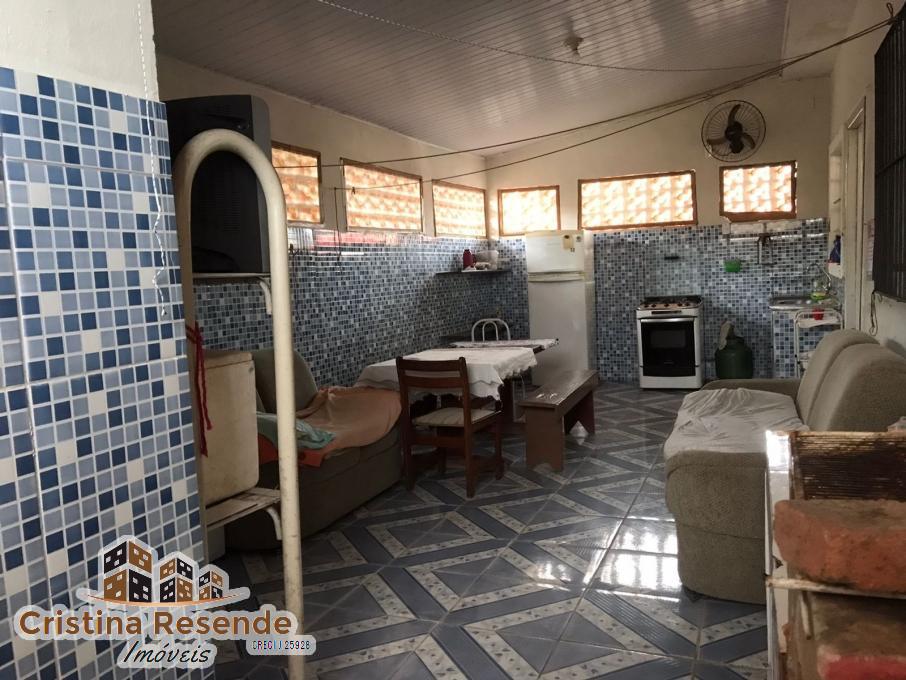 Casa à venda com 4 quartos, 360m² - Foto 4