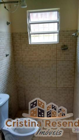 Casa à venda com 3 quartos, 200m² - Foto 2