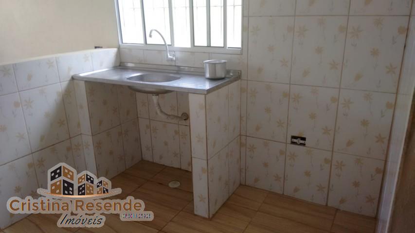 Casa à venda com 3 quartos, 200m² - Foto 3