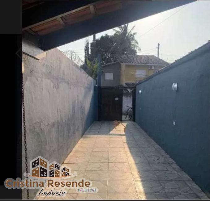 Casa à venda com 3 quartos, 240m² - Foto 4