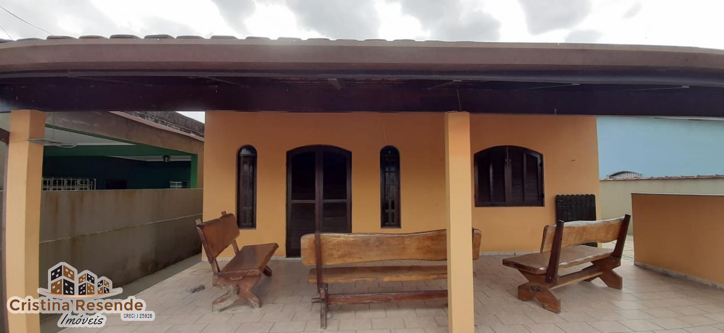 Casa à venda com 2 quartos, 250m² - Foto 1