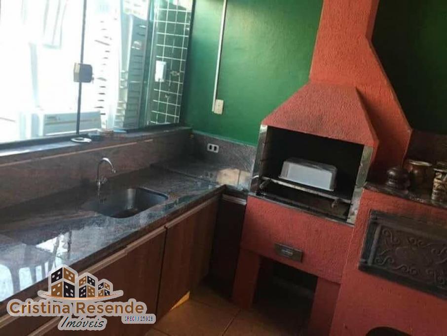 Casa à venda com 4 quartos, 414m² - Foto 2