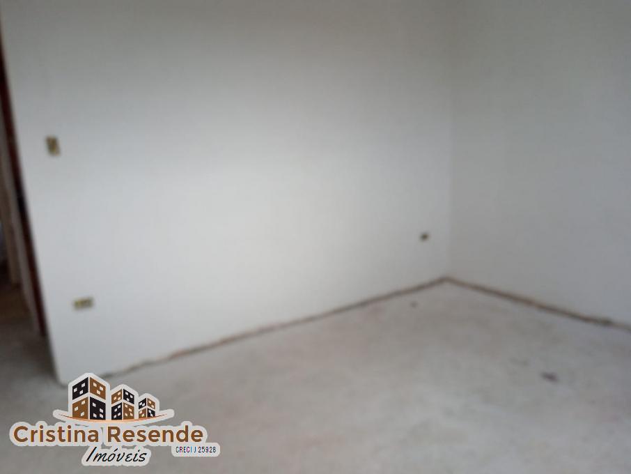Casa à venda com 2 quartos, 180m² - Foto 3