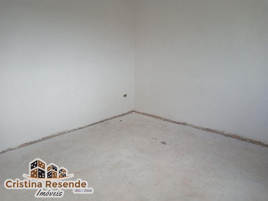 Casa à venda com 2 quartos, 180m² - Foto 6