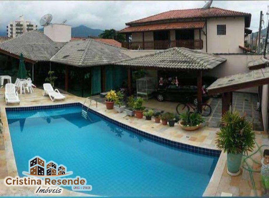Casa à venda com 4 quartos, 414m² - Foto 1