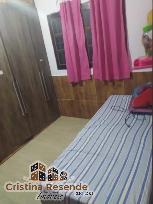 Casa à venda com 3 quartos, 300m² - Foto 4
