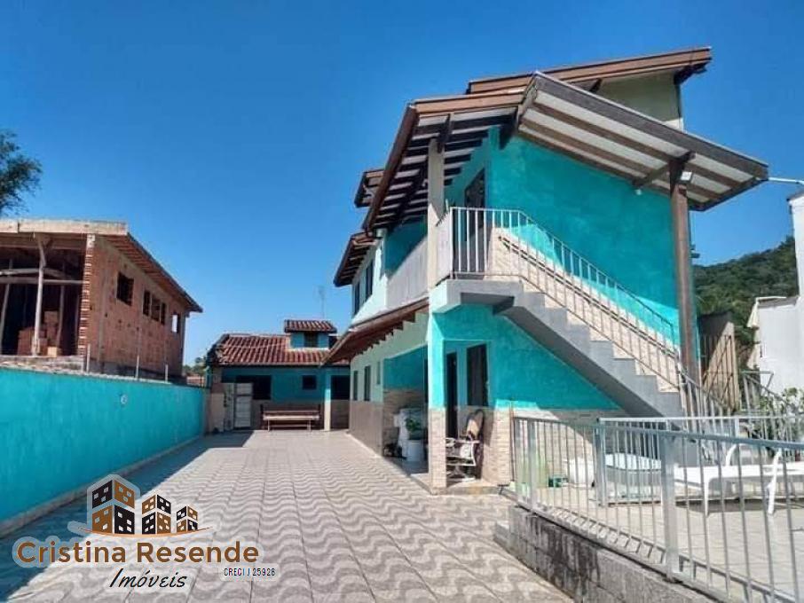 Casa, 6 quartos, 198 m² - Foto 1