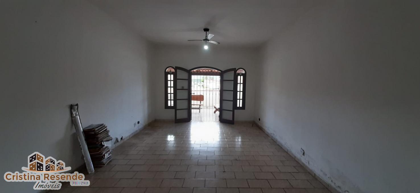 Casa à venda com 2 quartos, 250m² - Foto 5