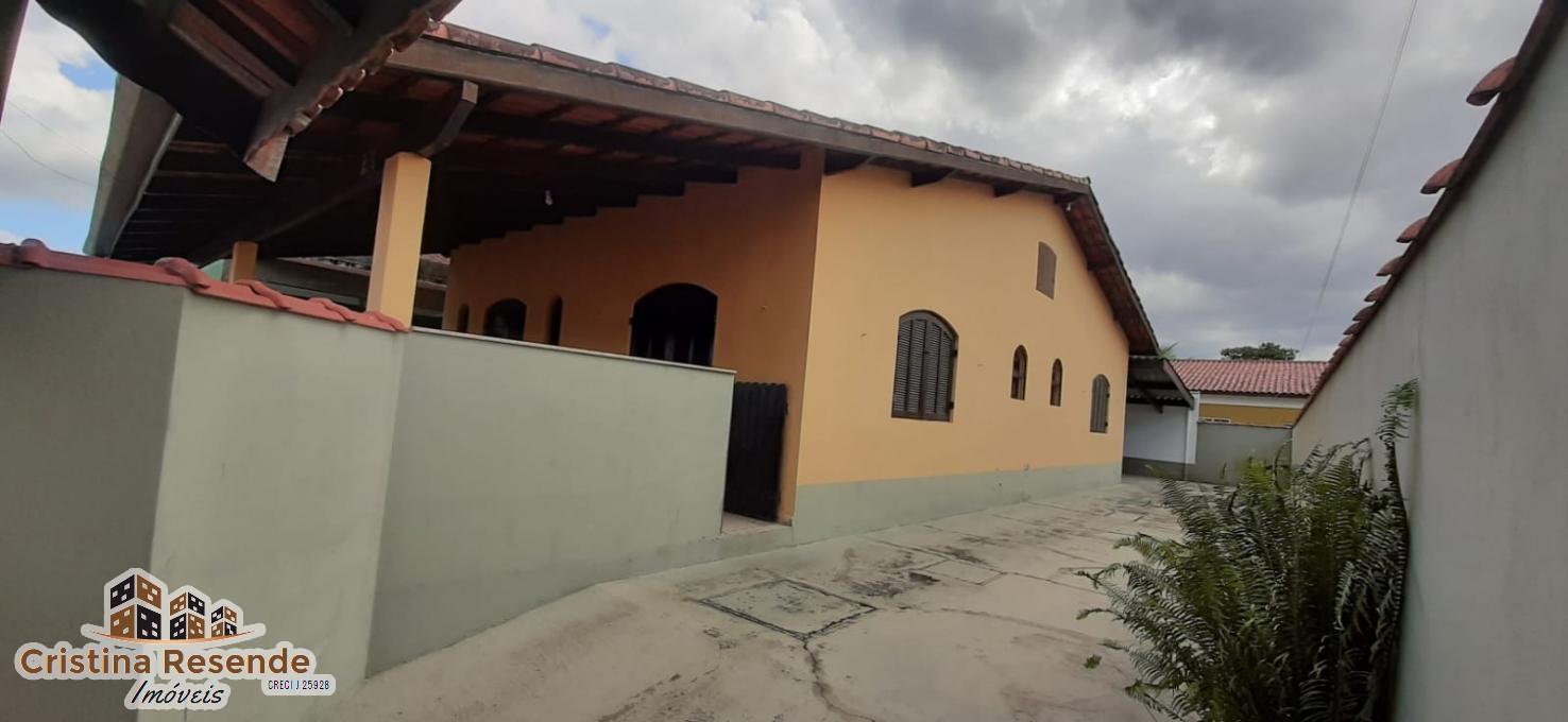Casa à venda com 2 quartos, 250m² - Foto 2