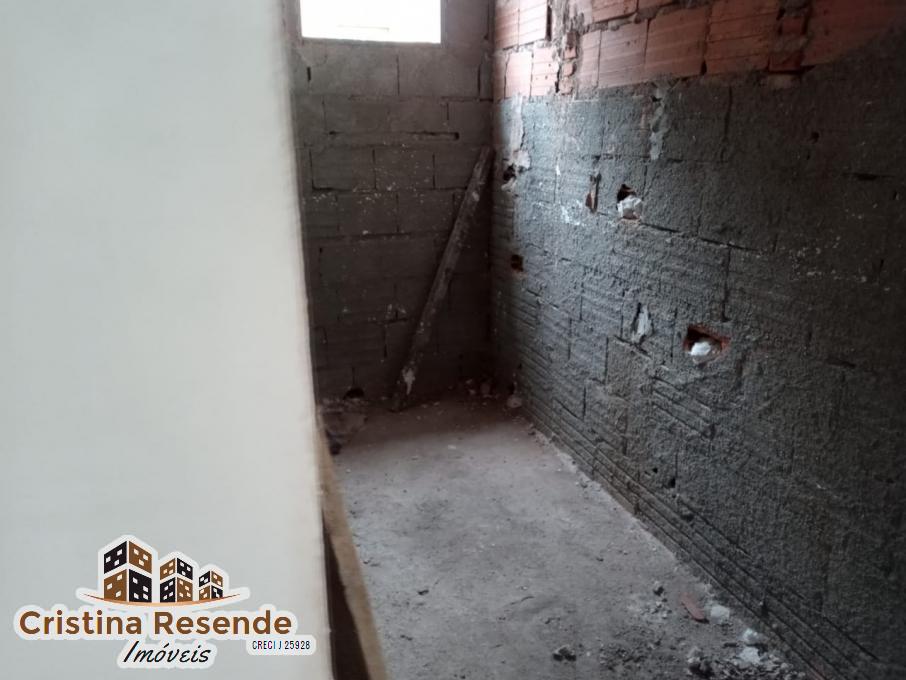 Casa à venda com 2 quartos, 180m² - Foto 11
