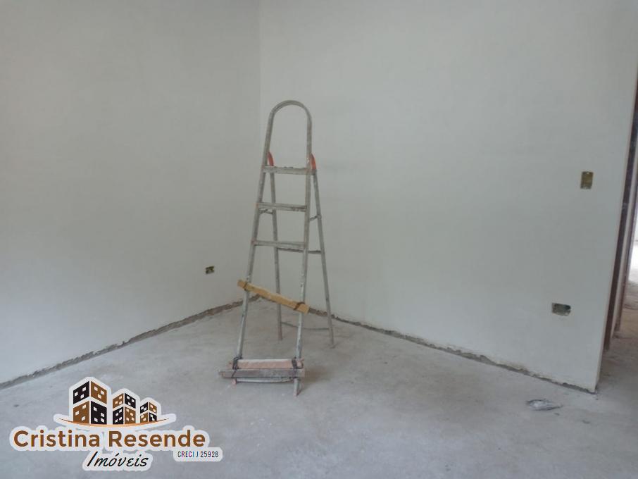 Casa à venda com 2 quartos, 180m² - Foto 8